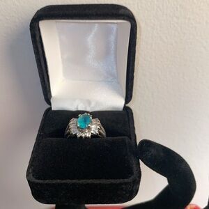 Silver 925 antique ring with sapphire and small diamonds